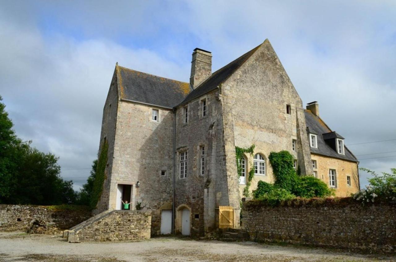 Le Chateau De Neuilly La Foret Villa Isigny-sur-Mer Luaran gambar